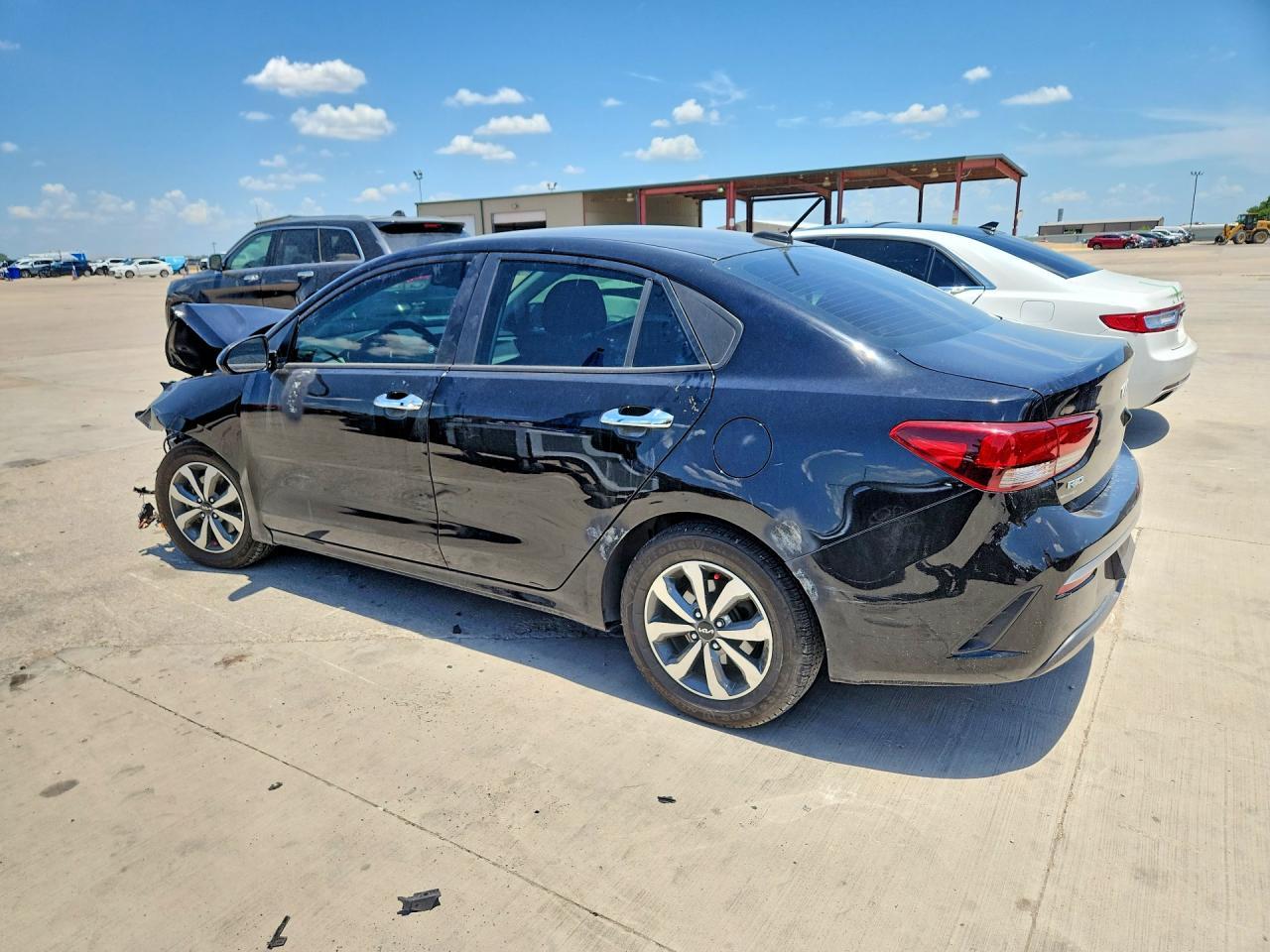2022 Kia Rio S - zdjęcie 2