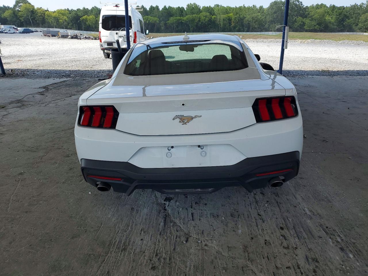 2025 Ford Mustang - zdjęcie 6