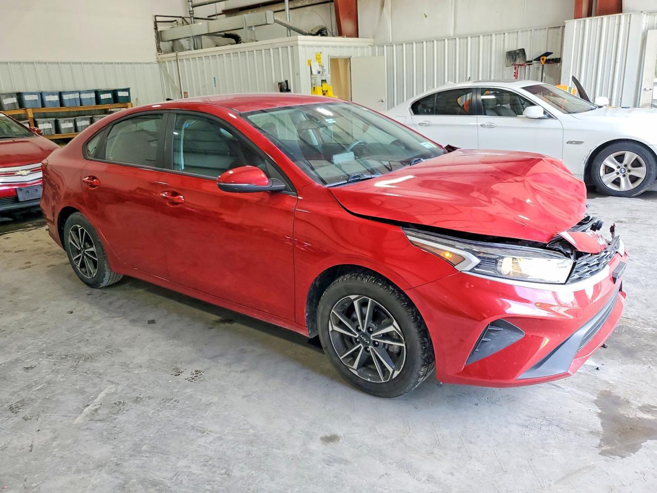 2023 Kia Forte Lxs - zdjęcie 4