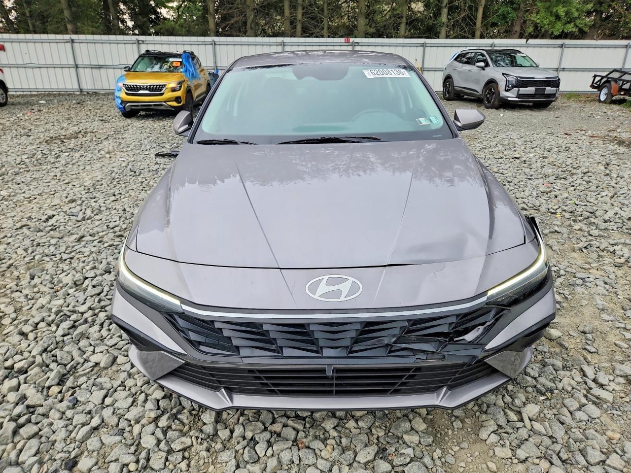 2025 Hyundai Elantra Se - zdjęcie 5