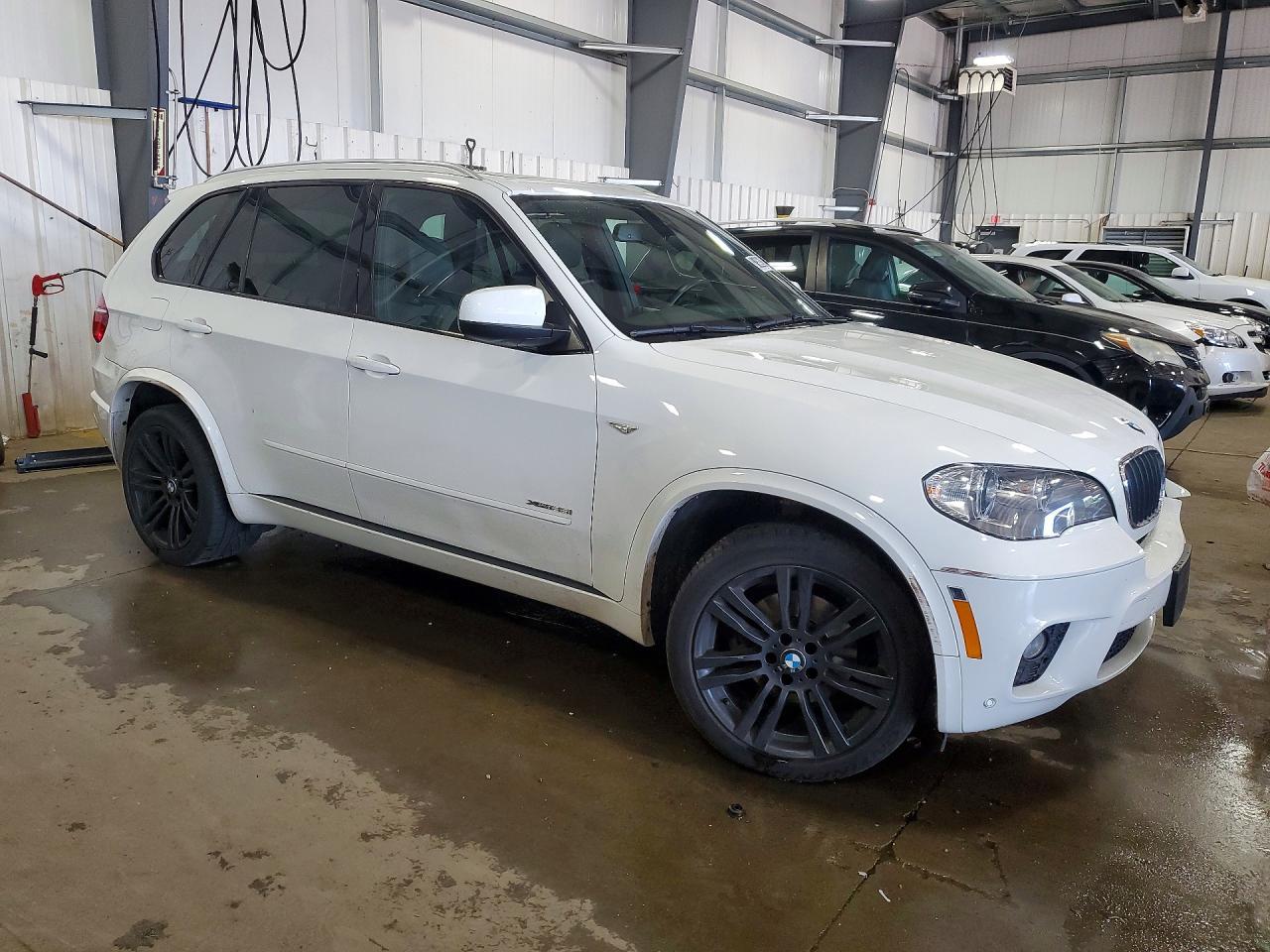 2013 BMW X5 xDrive35I - zdjęcie 4