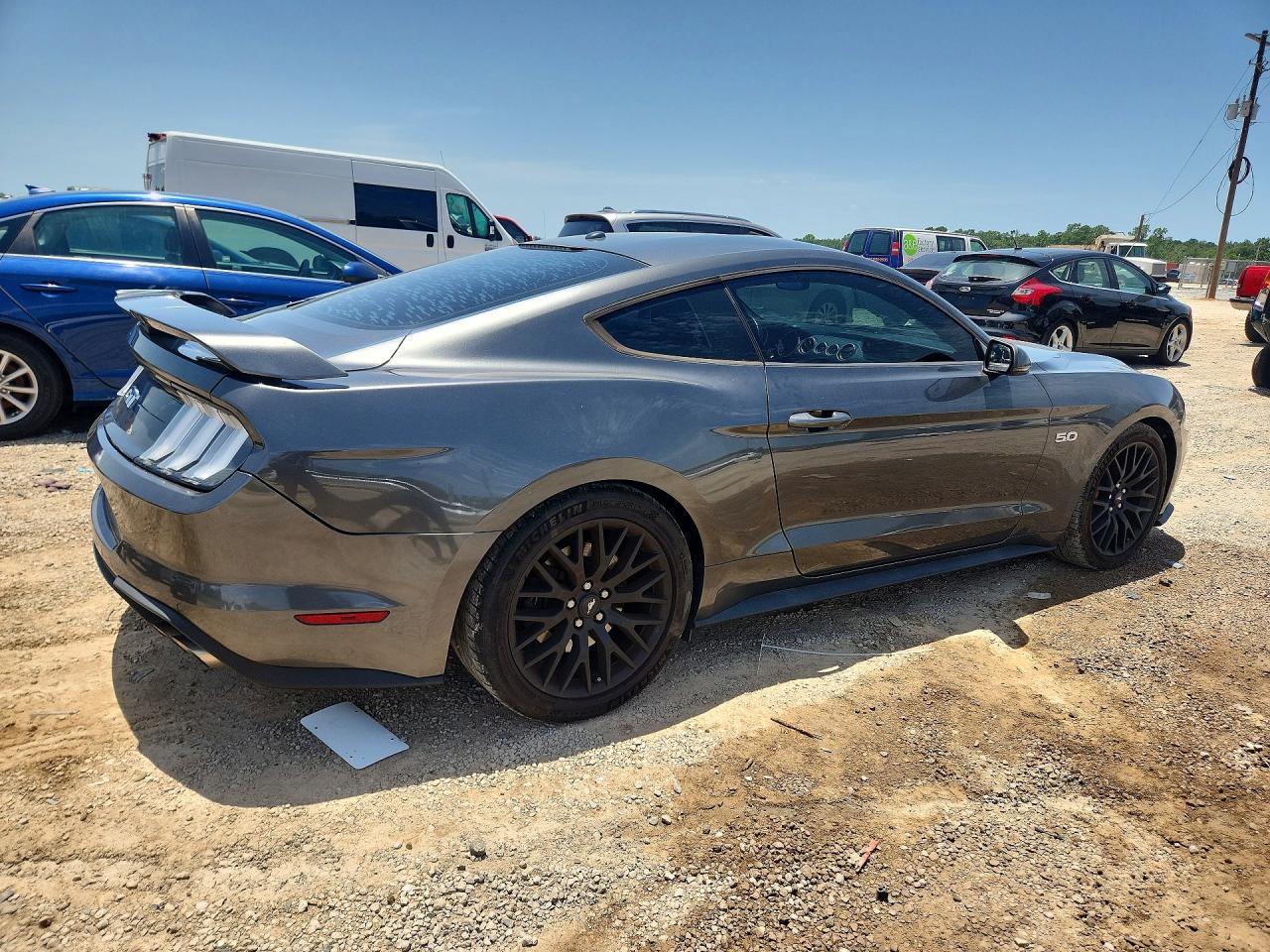 2018 Ford Mustang Gt - zdjęcie 3