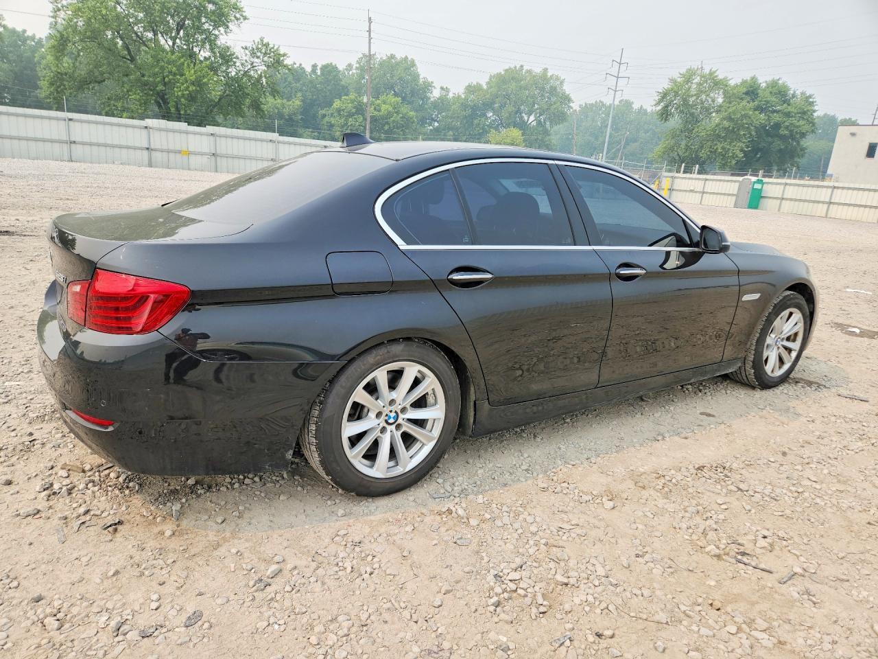 2015 BMW Seria 5 528i - zdjęcie 3
