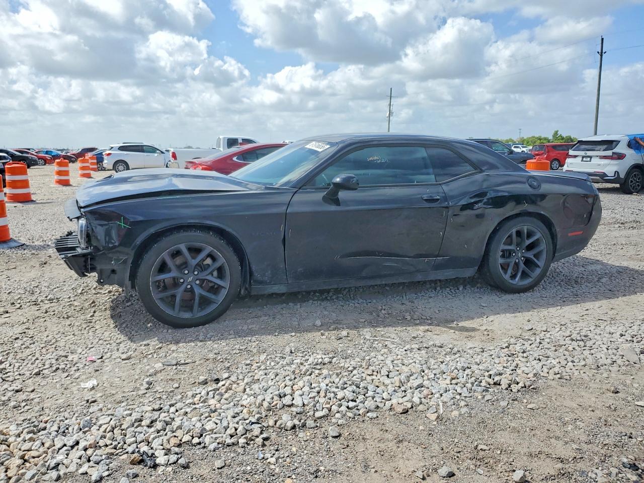 2021 Dodge Challenger R/T - zdjęcie główne
