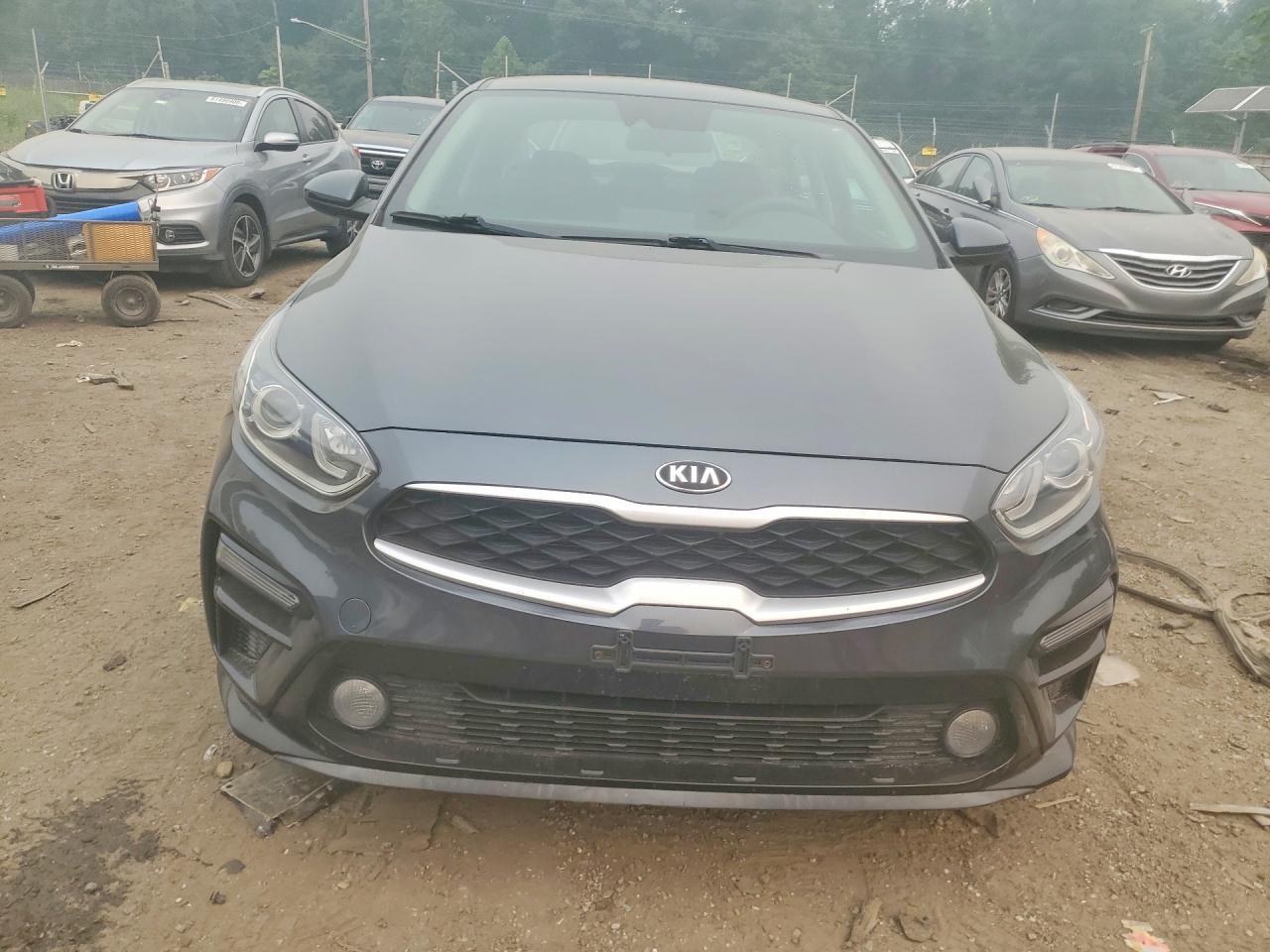 2019 Kia Forte Lxs - zdjęcie 5