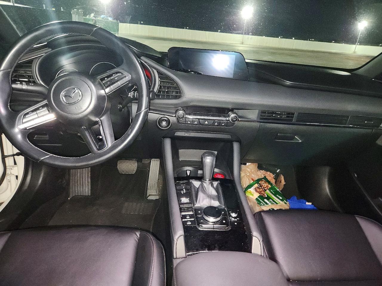 2020 Mazda 3 Preferred - zdjęcie 8