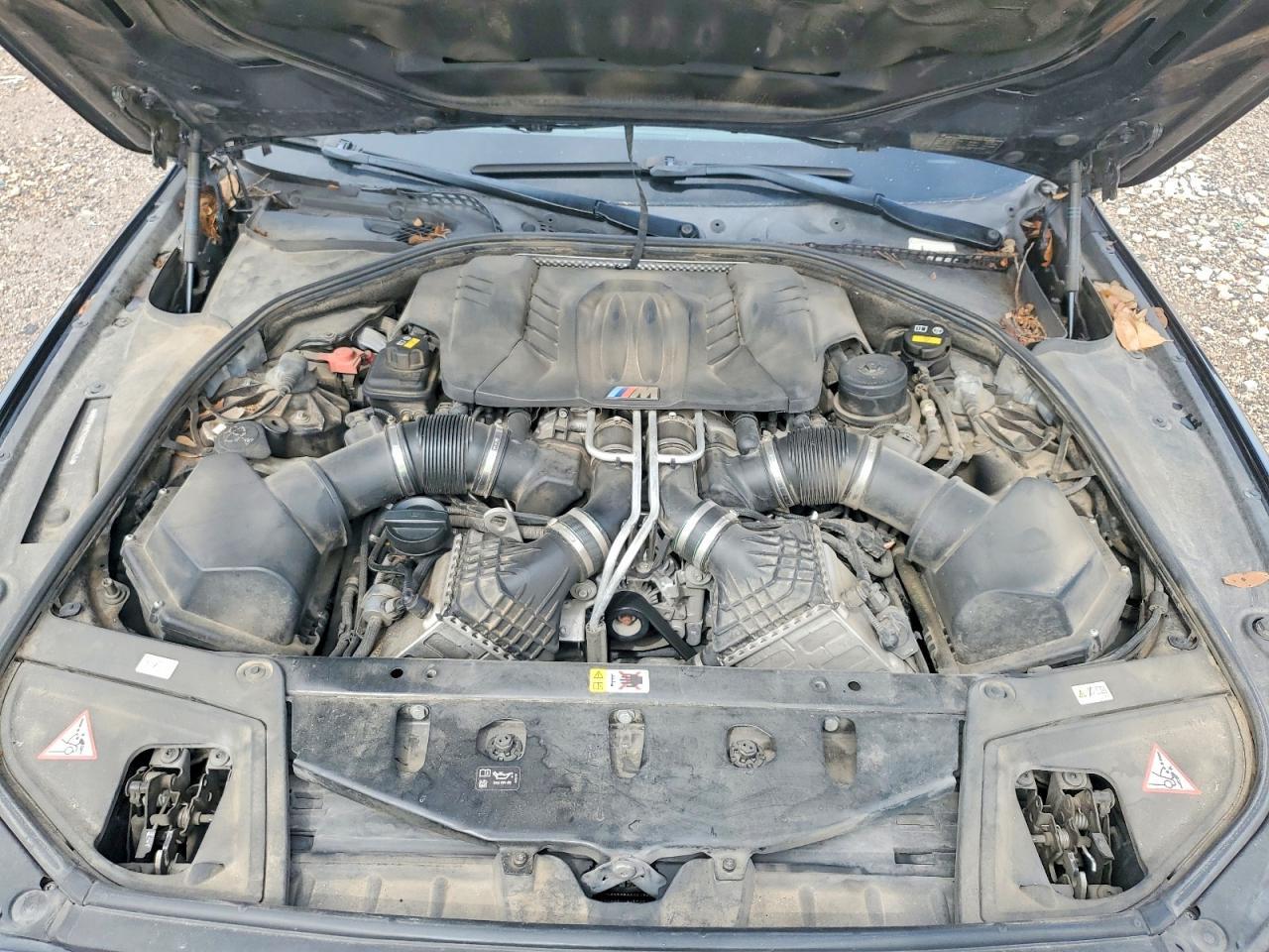 2016 BMW M5 - zdjęcie 11