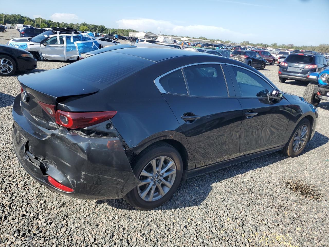 2025 Mazda 3 - zdjęcie 3