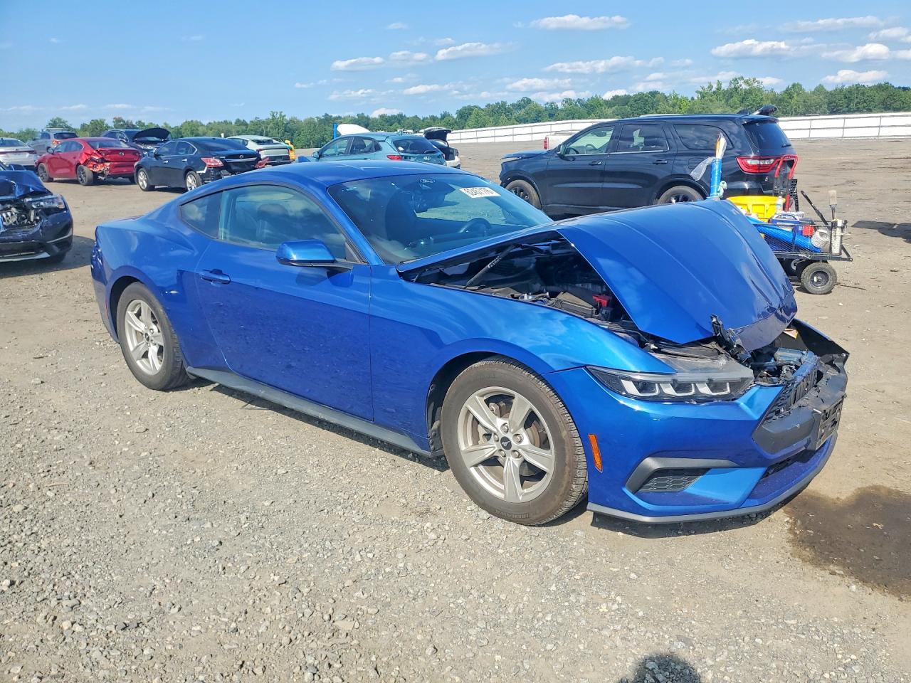 2024 Ford Mustang - zdjęcie 4