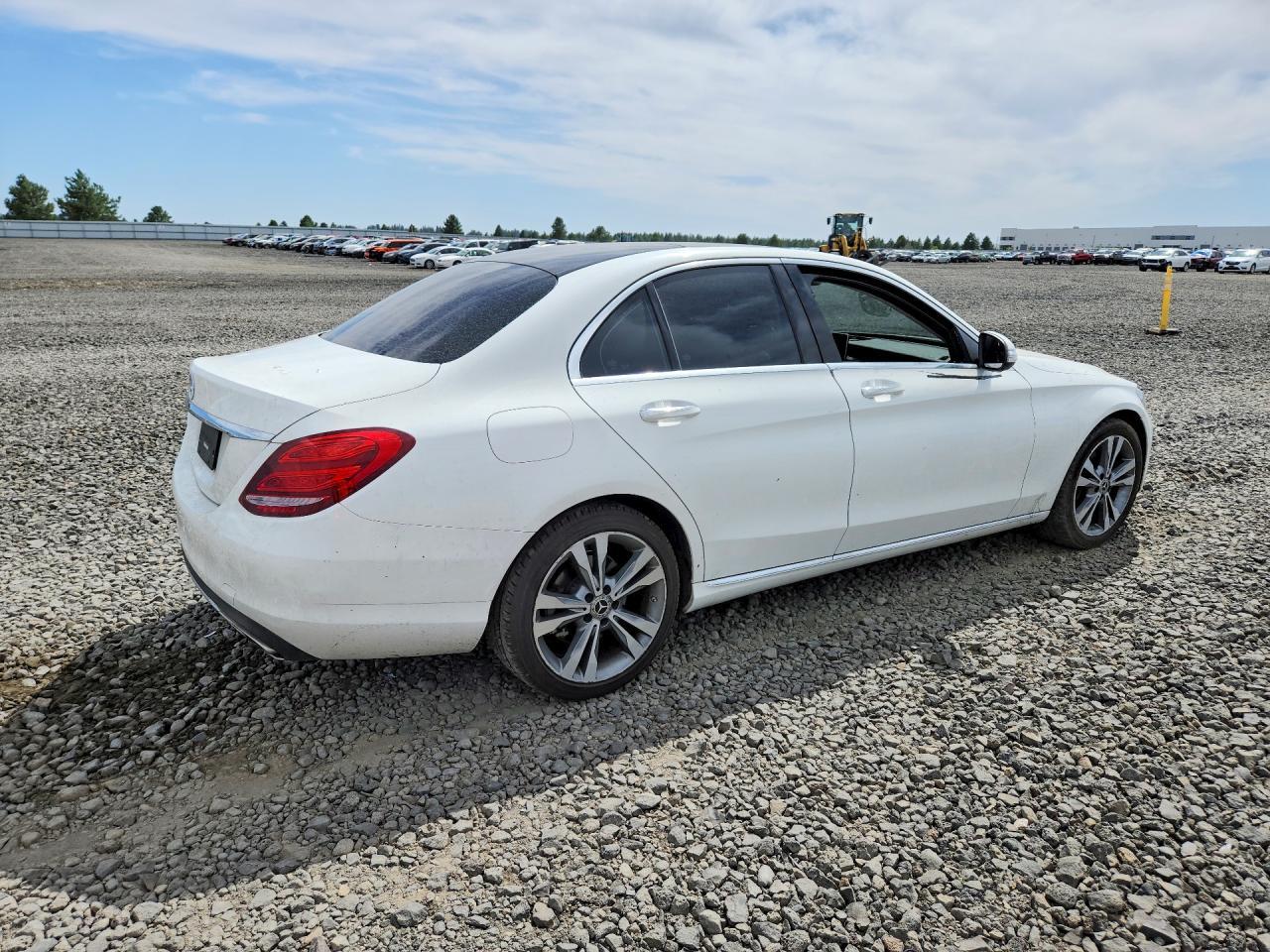2015 Mercedes-Benz C 300 4Matic - zdjęcie 3