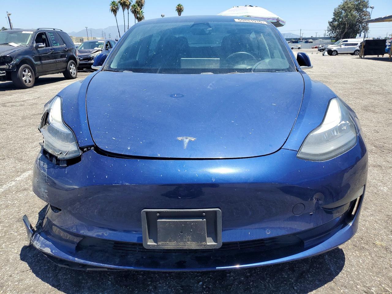 2019 Tesla Model 3 - zdjęcie 5