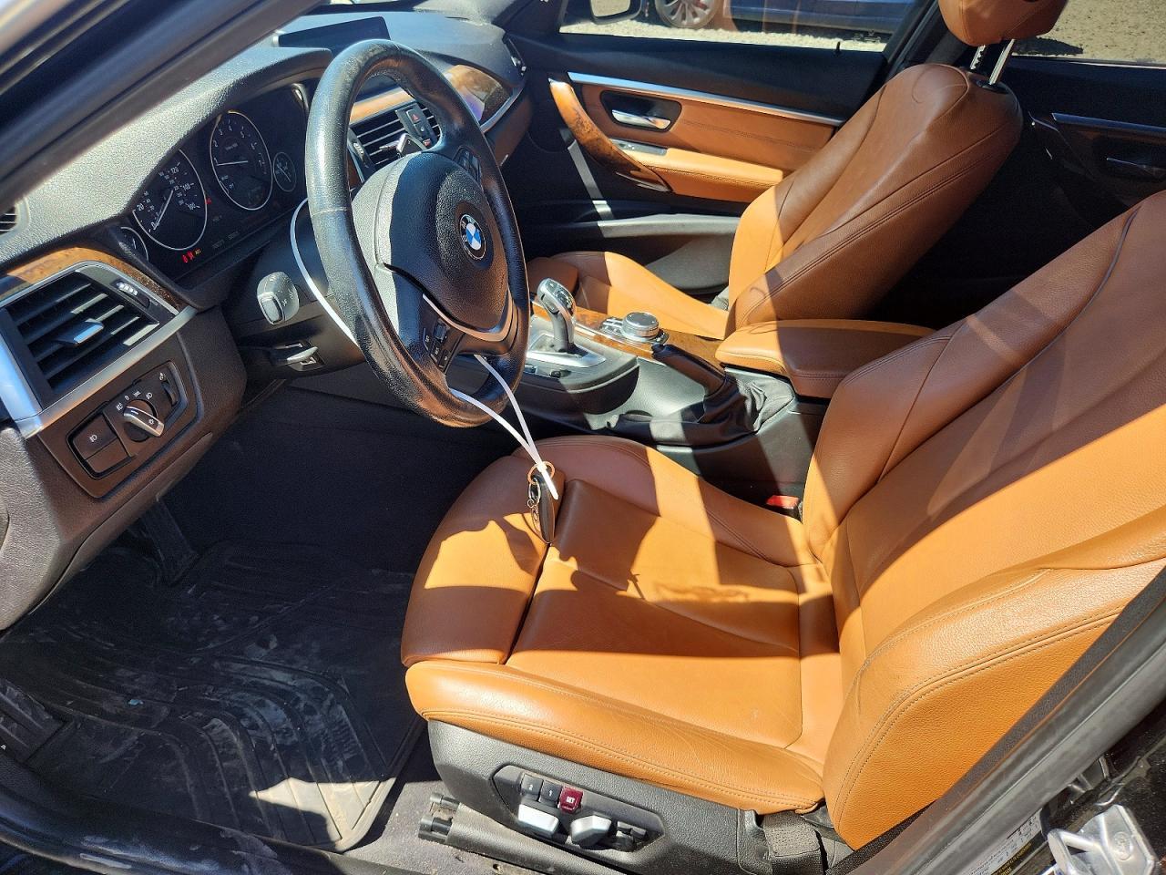 2017 BMW Seria 3 330i - zdjęcie 7