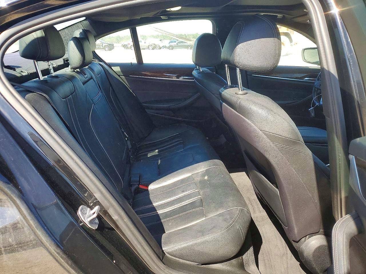 2017 BMW 530 I - zdjęcie 10