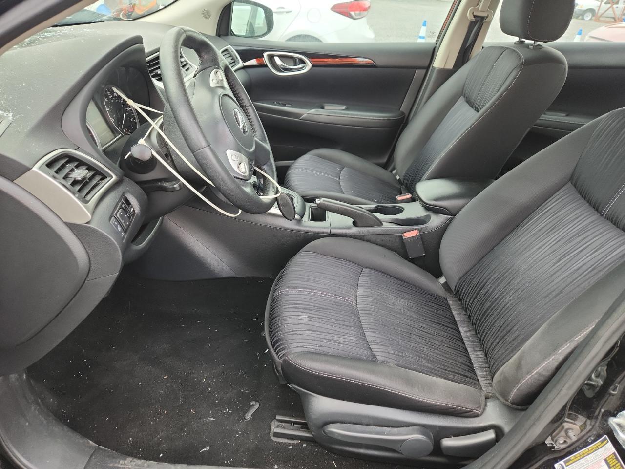 2018 Nissan Sentra S - zdjęcie 7