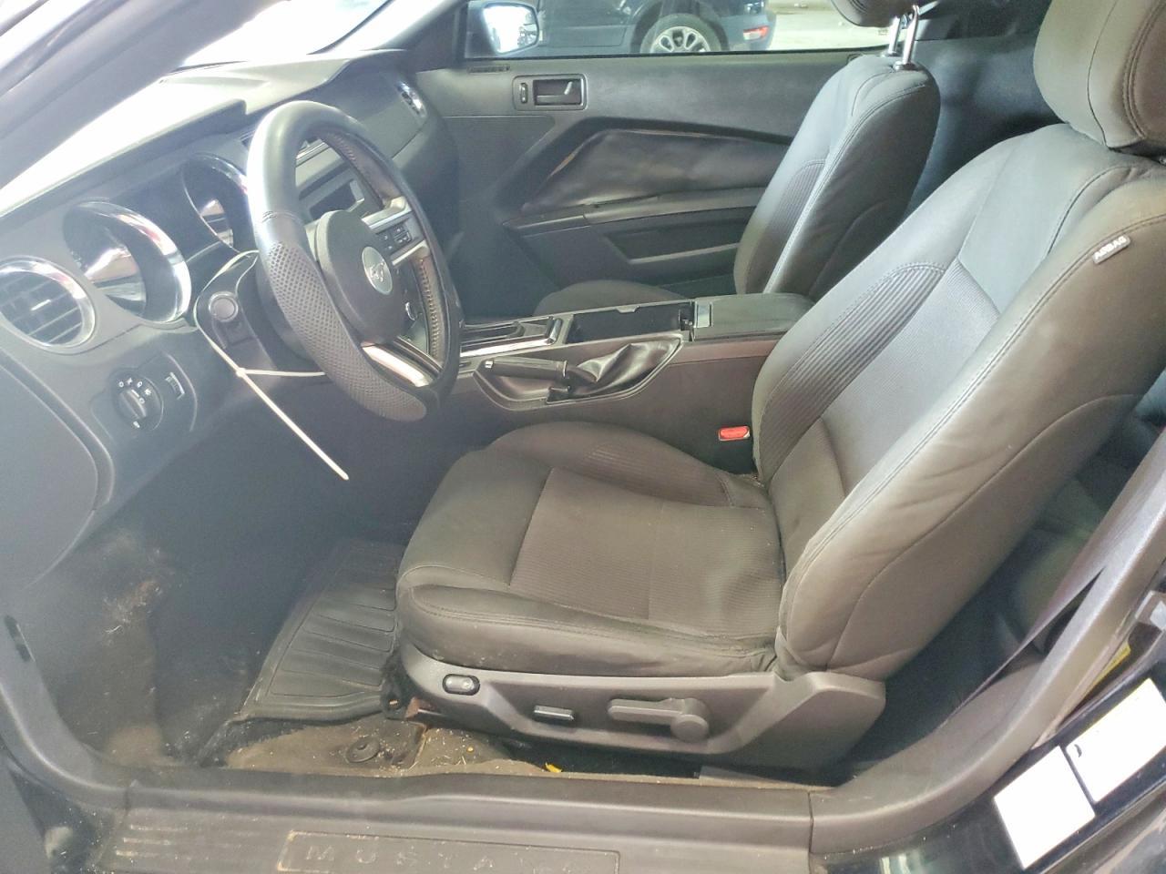 2014 Ford Mustang - zdjęcie 7