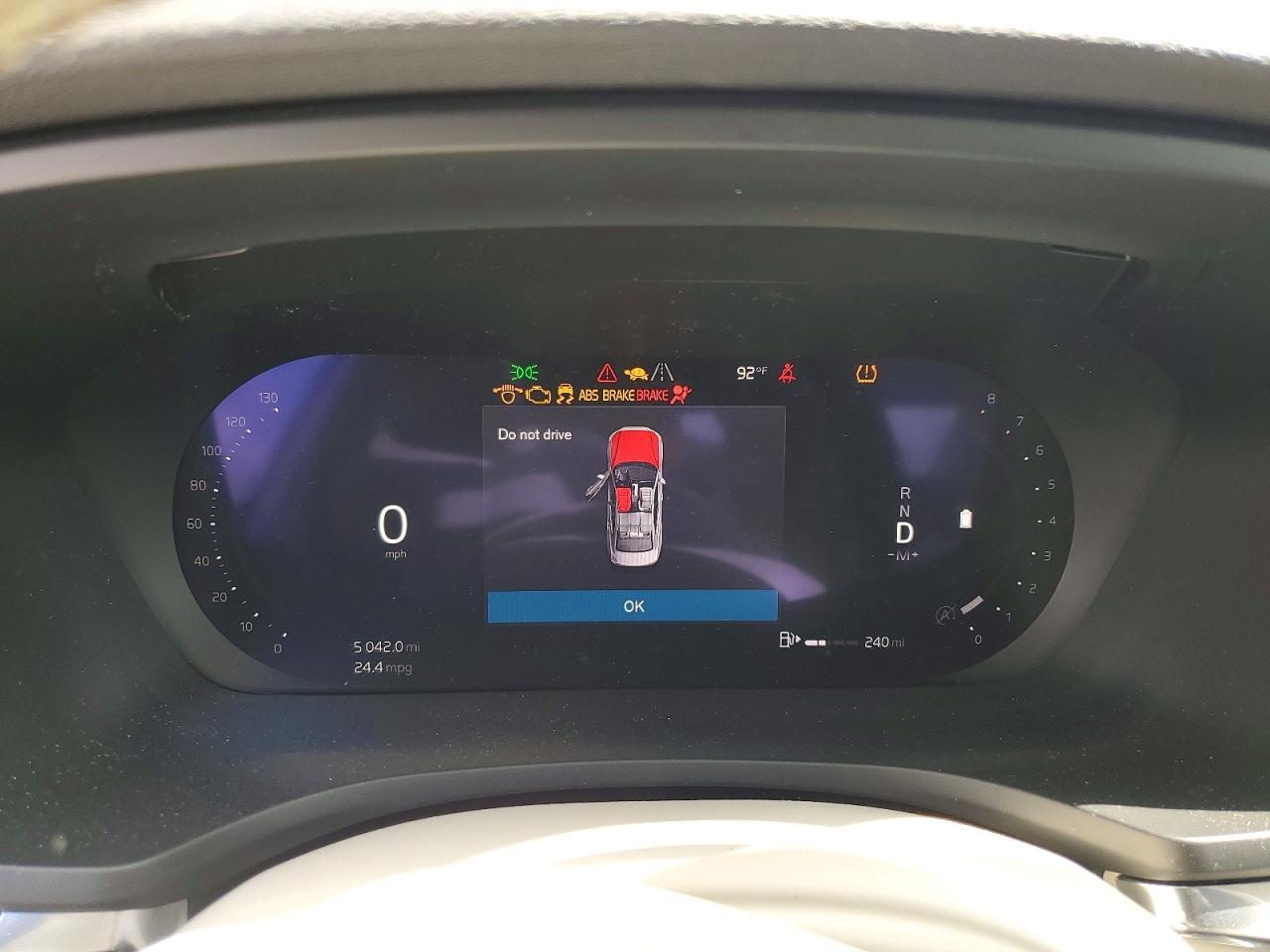 2025 Volvo S60 Core - zdjęcie 9