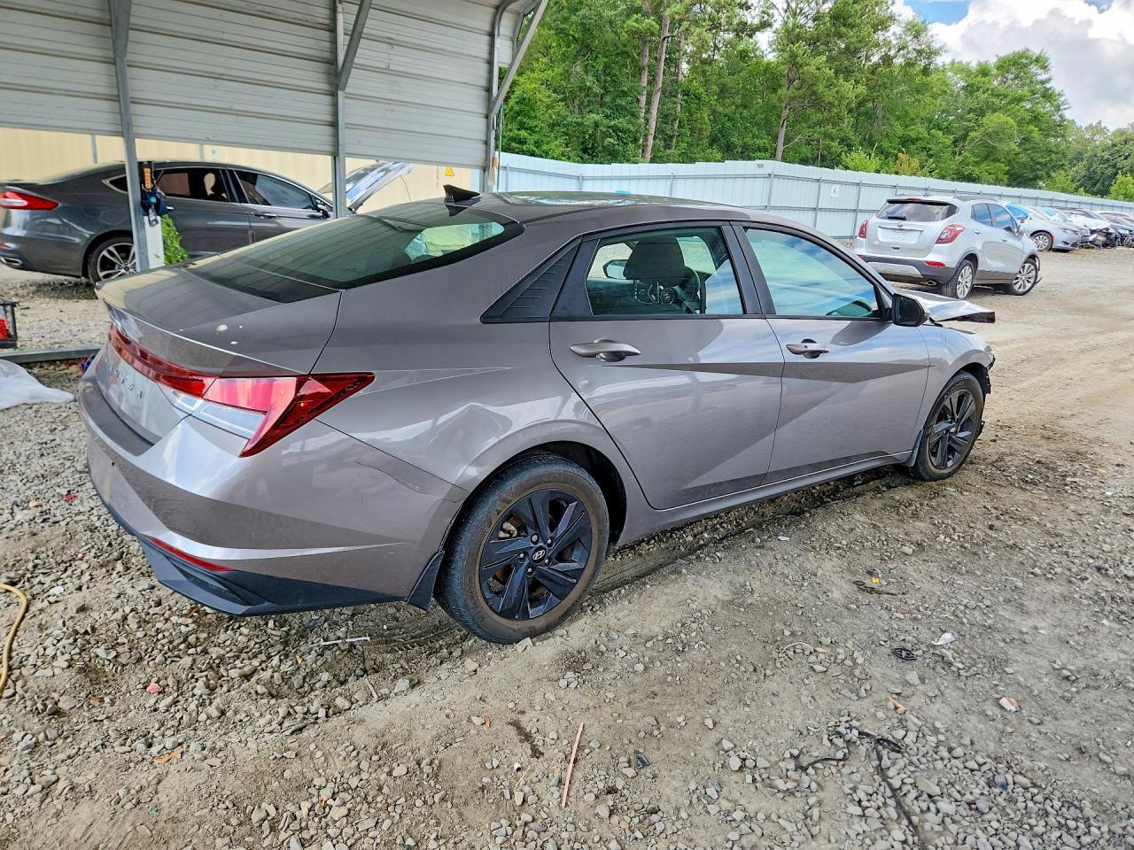 2023 Hyundai Elantra Sel - zdjęcie 3