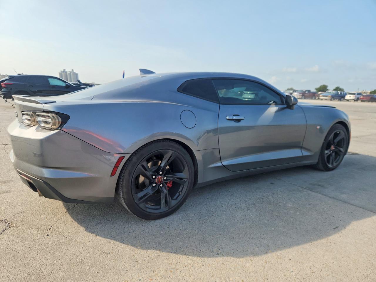 2020 Chevrolet Camaro Ls - zdjęcie 3