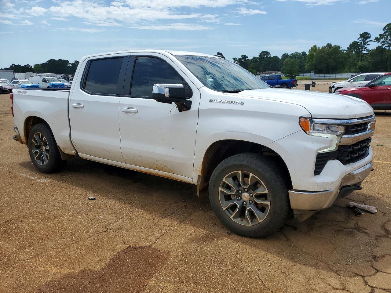 2025 Chevrolet Silverado K1500 Lt - zdjęcie 4