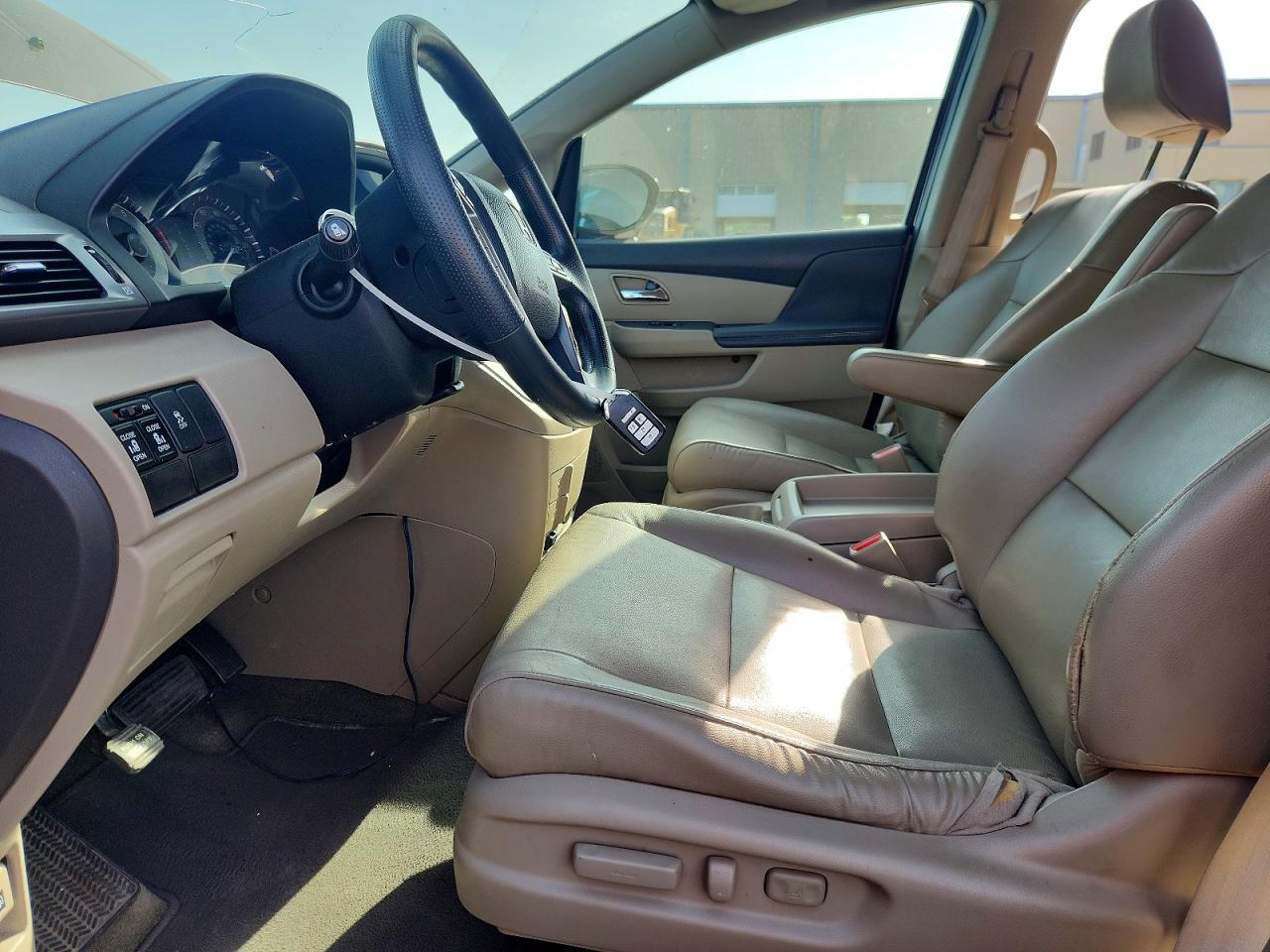 2014 Honda Odyssey - zdjęcie 7