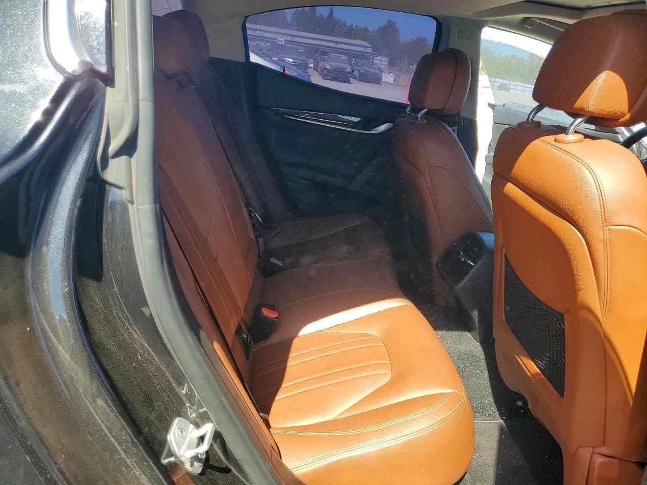2015 Maserati Ghibli S - zdjęcie 10
