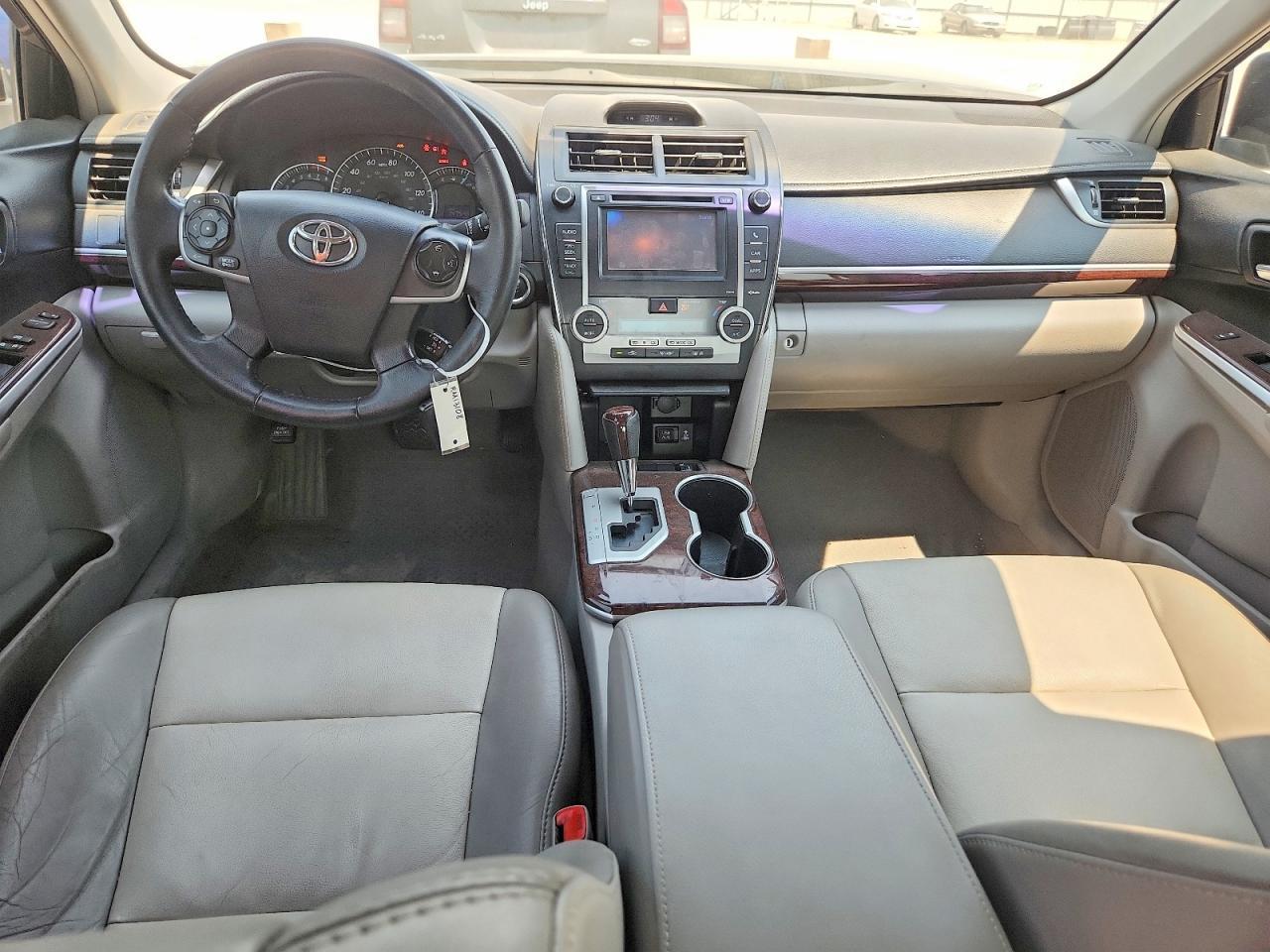 2013 Toyota Camry Xle V6 - zdjęcie 8