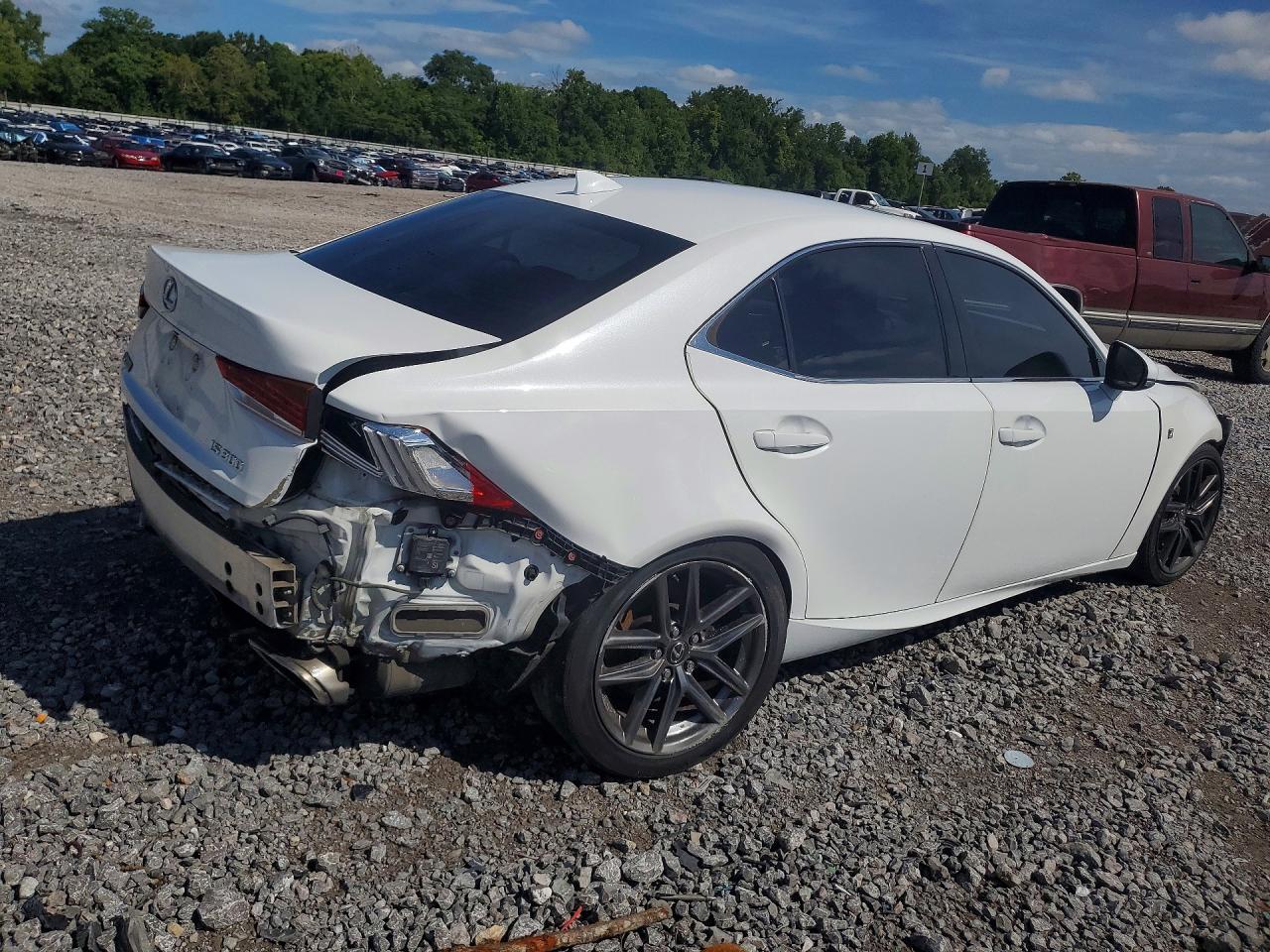 2018 Lexus Is 300 - zdjęcie 3