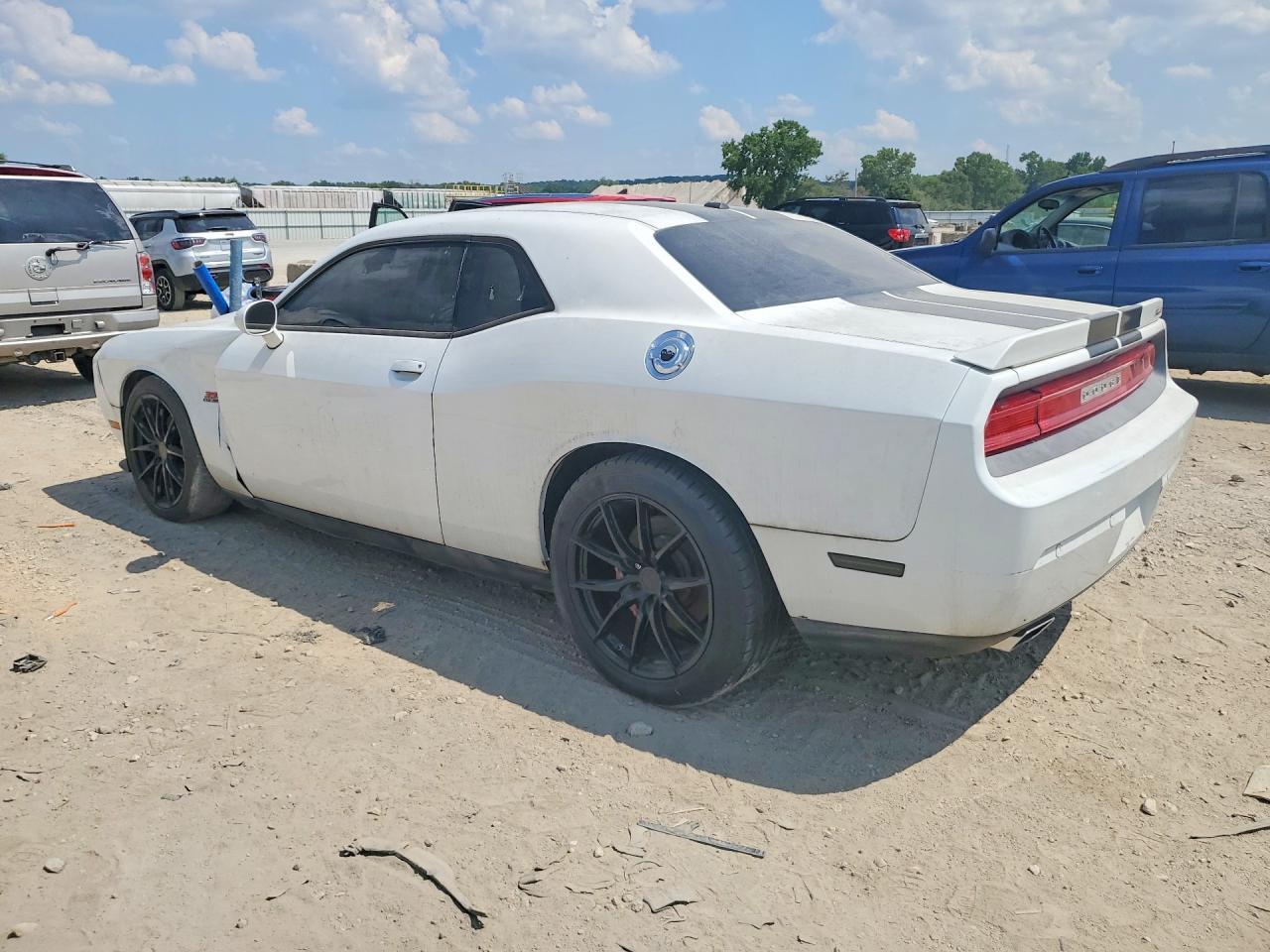 2013 Dodge Challenger Srt-8 - zdjęcie 2
