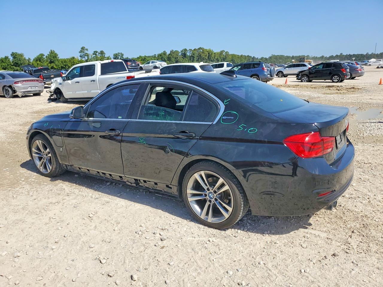 2018 BMW 330E - zdjęcie 2