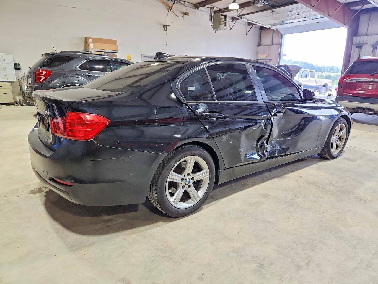2013 BMW Seria 3 328i - zdjęcie 3