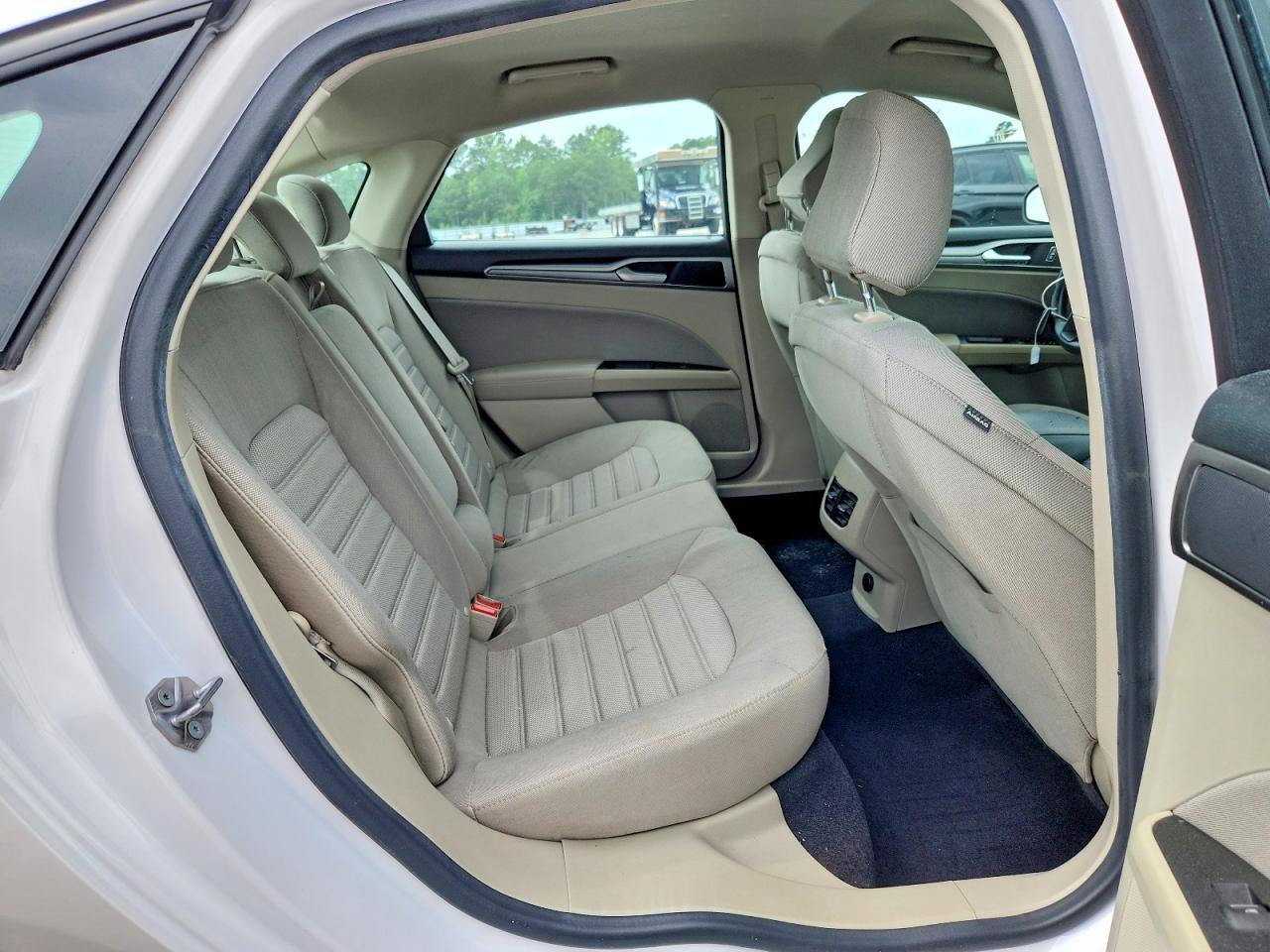 2020 Ford Fusion Se - zdjęcie 19