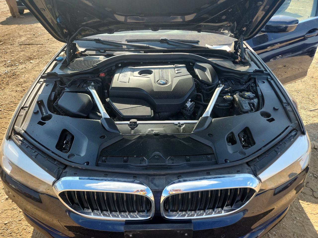 2019 BMW 530 Xi - zdjęcie 11