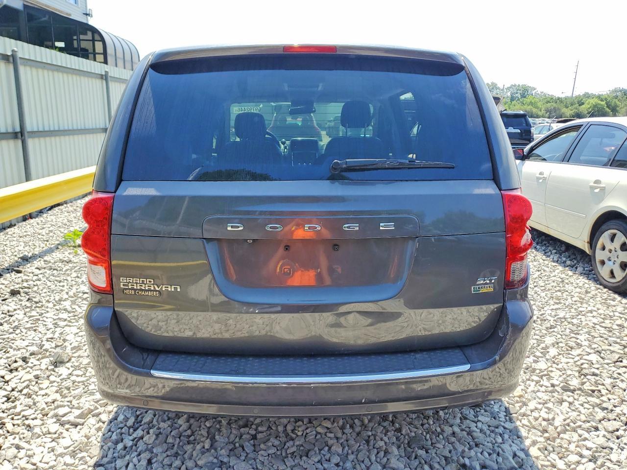 2016 Dodge Grand Caravan Sxt - zdjęcie 6