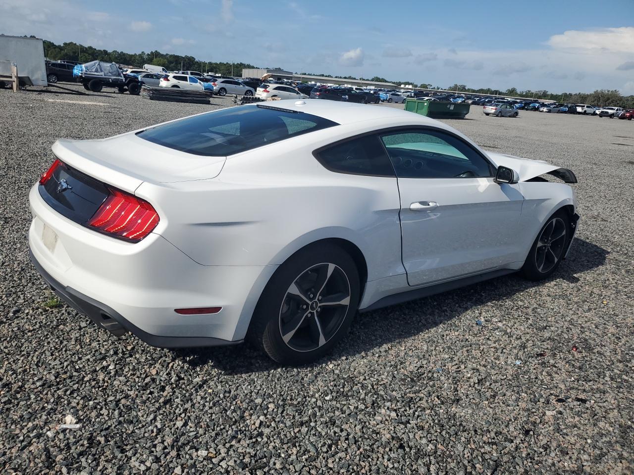 2020 Ford Mustang - zdjęcie 3