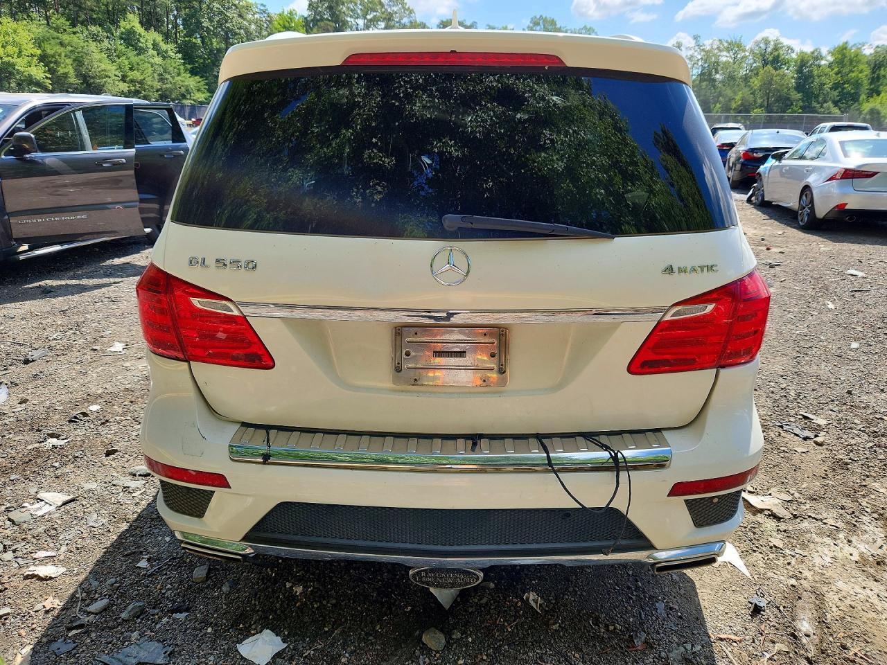 2015 Mercedes-Benz Gl 550 4Matic - zdjęcie 6