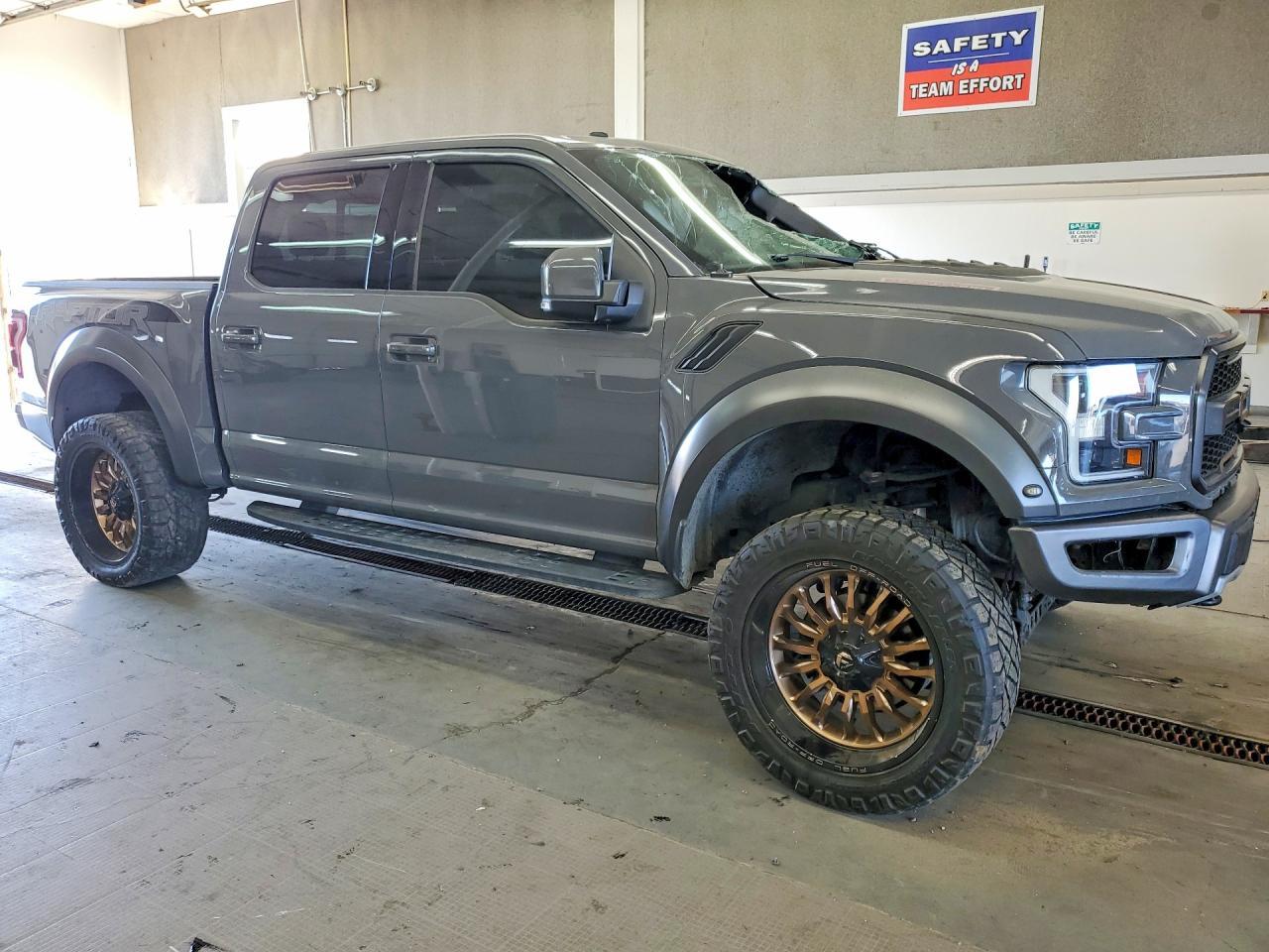 2018 Ford F150 Raptor - zdjęcie 4