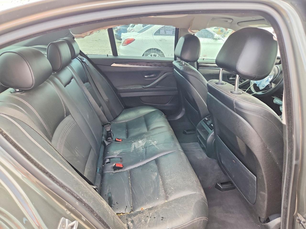 2015 BMW Seria 5 535i - zdjęcie 10