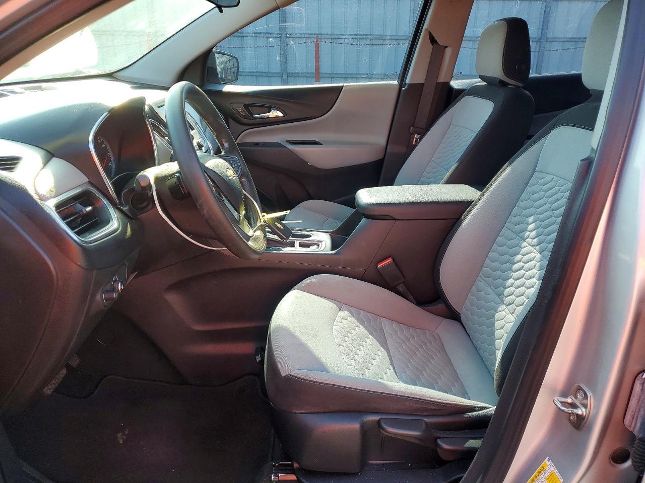 2020 Chevrolet Equinox Ls - zdjęcie 7