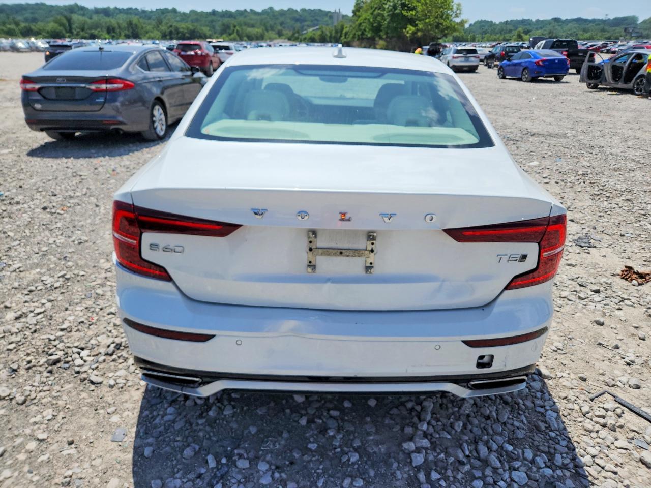 2021 Volvo S60 T5 Momentum - zdjęcie 6