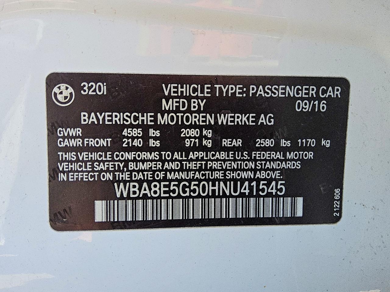 2017 BMW Seria 3 320i - zdjęcie 12
