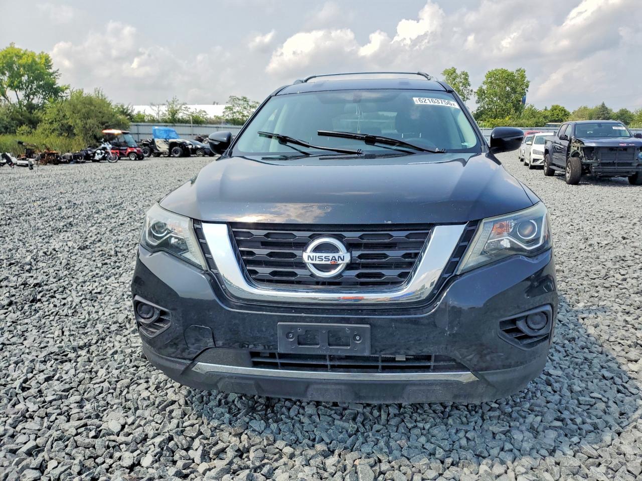 2017 Nissan Pathfinder S - zdjęcie 5