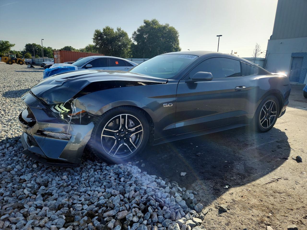 2020 Ford Mustang Gt - zdjęcie główne