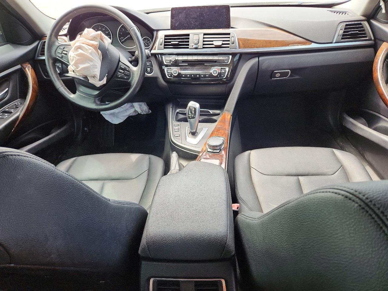 2016 BMW 320 Xi - zdjęcie 8