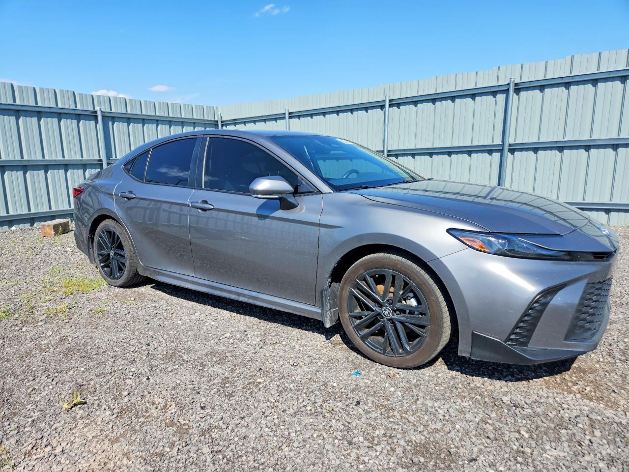 2025 Toyota Camry Xse - zdjęcie 4