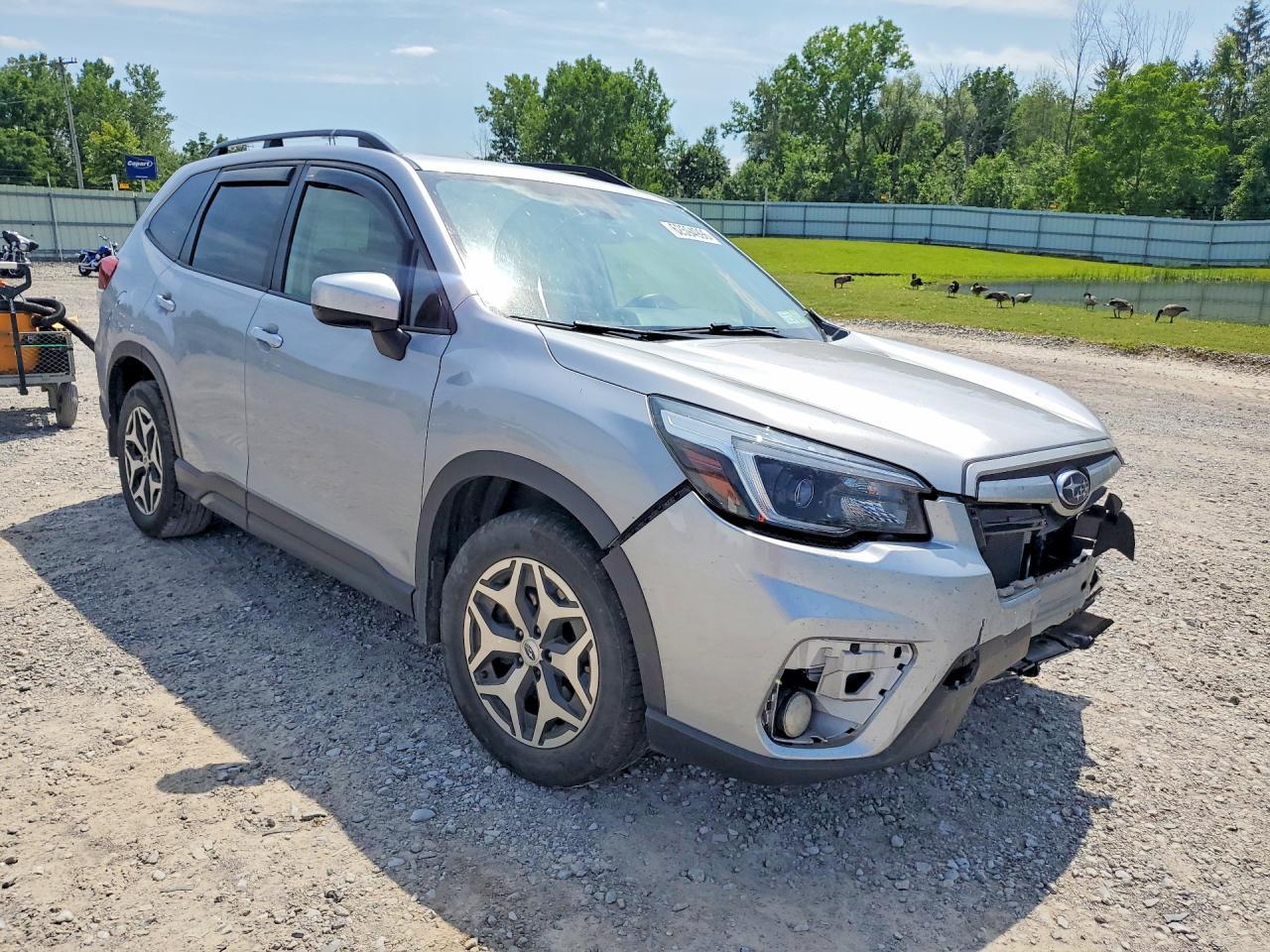 2021 Subaru Forester Premium - zdjęcie 4