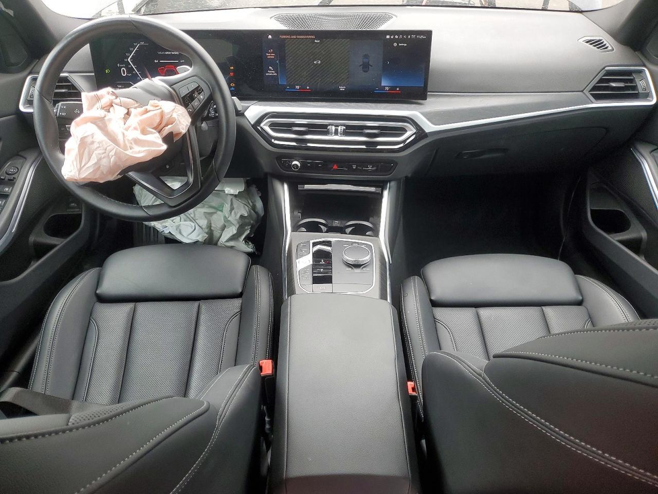 2024 BMW Seria 3 330i - zdjęcie 8