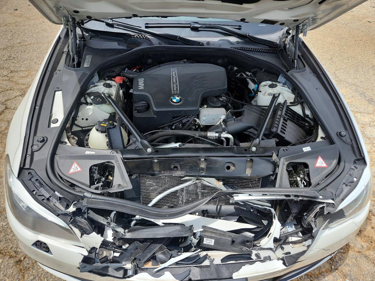 2015 BMW Seria 5 528i - zdjęcie 11