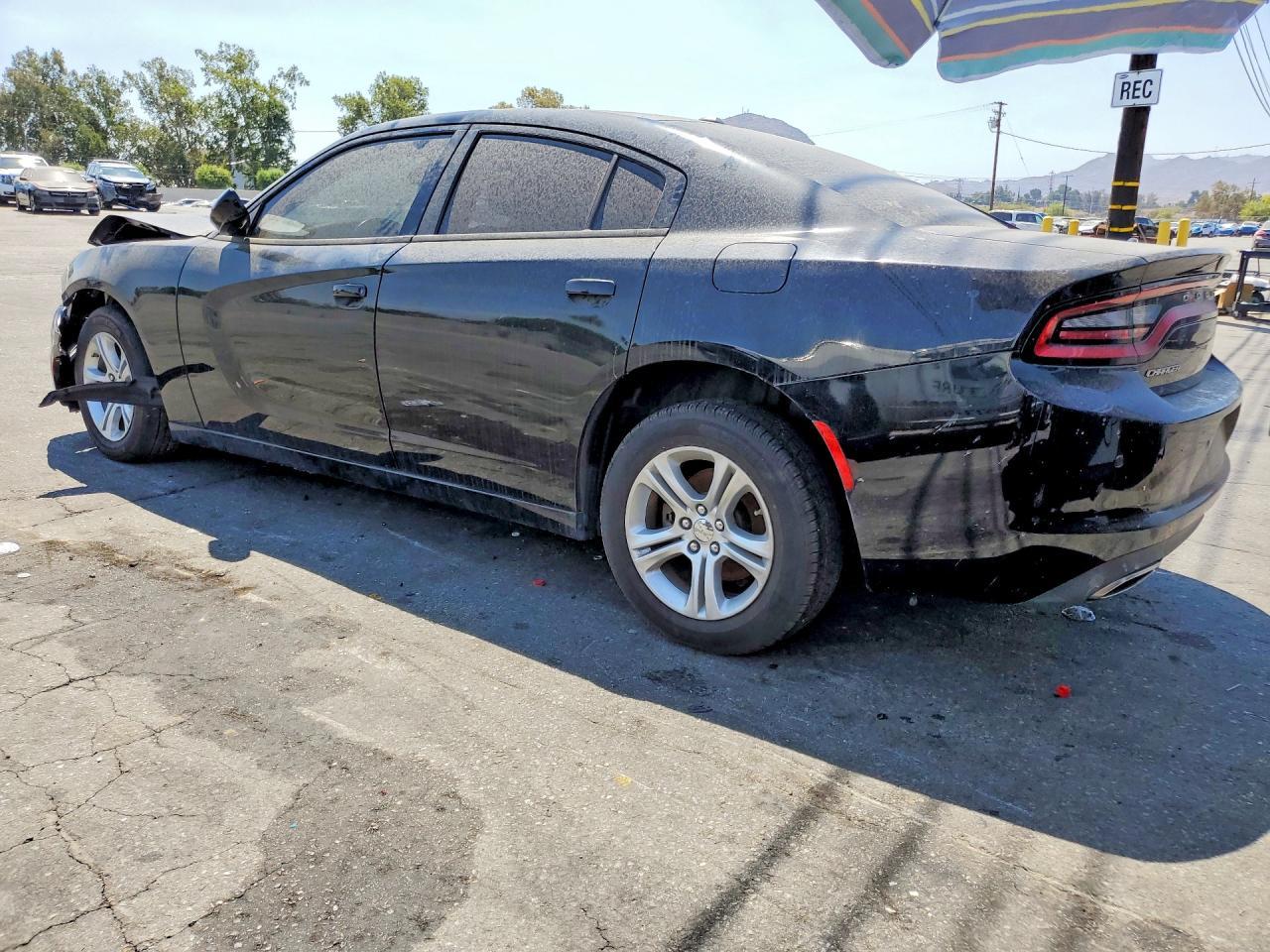 2022 Dodge Charger Sxt - zdjęcie 2