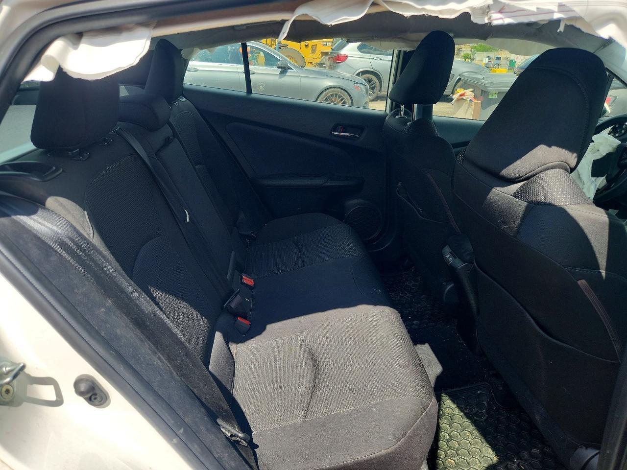 2019 Toyota Prius Le Awd-E - zdjęcie 10