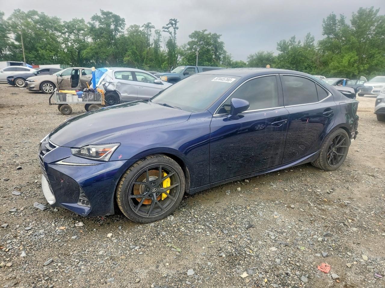 2017 Lexus Is 300 - zdjęcie główne